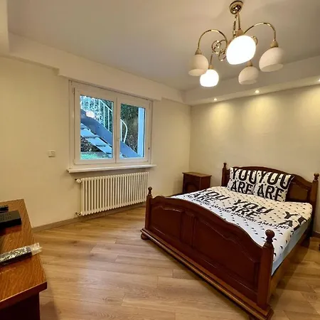 Very Cosy New アパート *